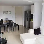 Central And Comfortable Santa Marta Apartment